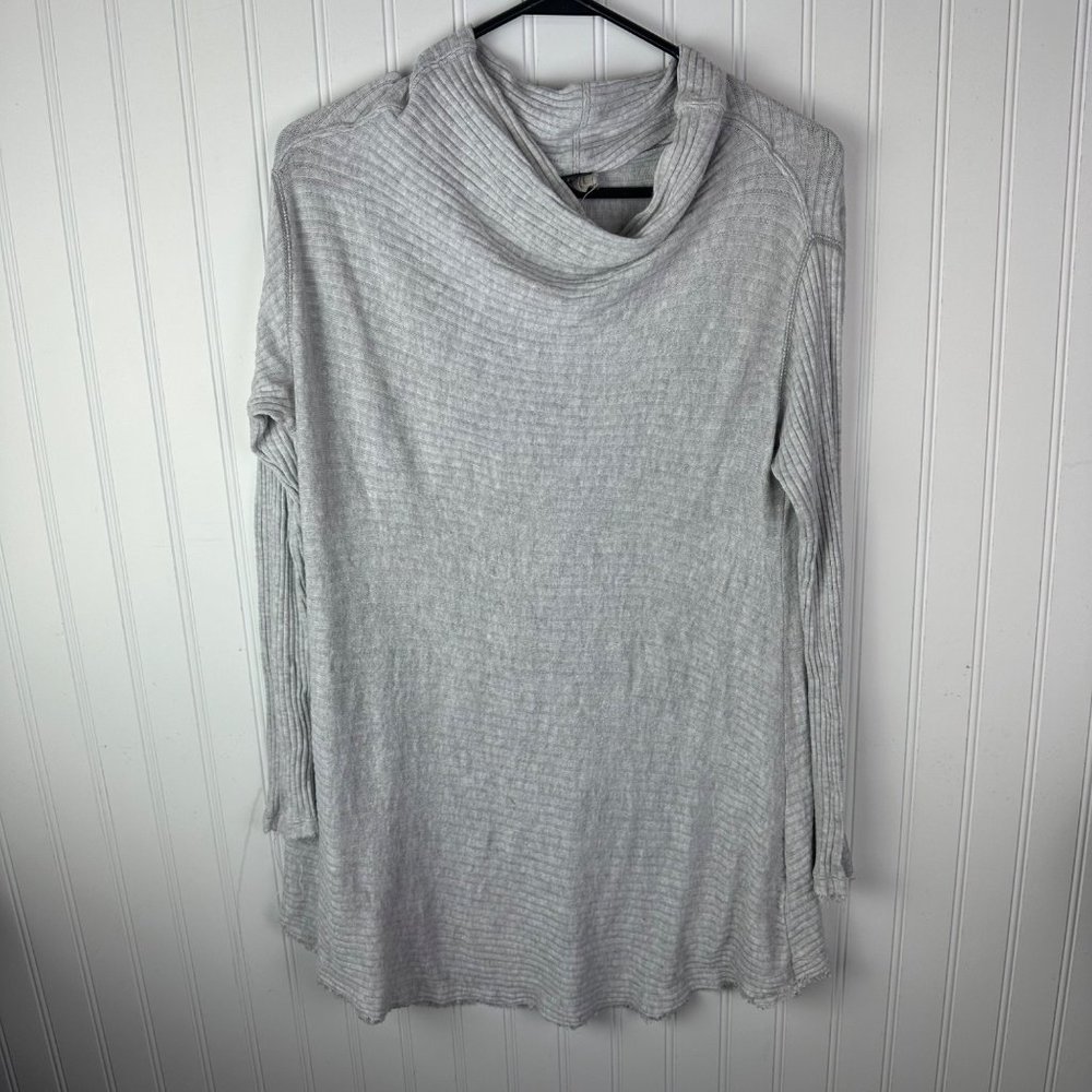 We The Free Lover Gray Ribbed Split Back Tunic Size Small